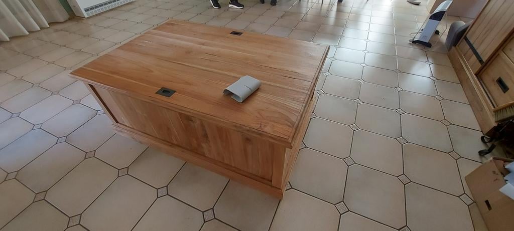 Zware houten salontafel, Huis en Inrichting, Tafels | Salontafels, Ophalen