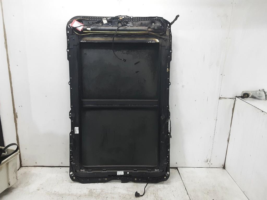 TOIT OUVRANT Volkswagen Tiguan (AD1) (5NA877041G), Autos : Pièces & Accessoires, Volkswagen, Mevr. I. Hauben, Utilisé, Rue de l'Espoir 34 34
4030  GRIVEGNÉE, BE