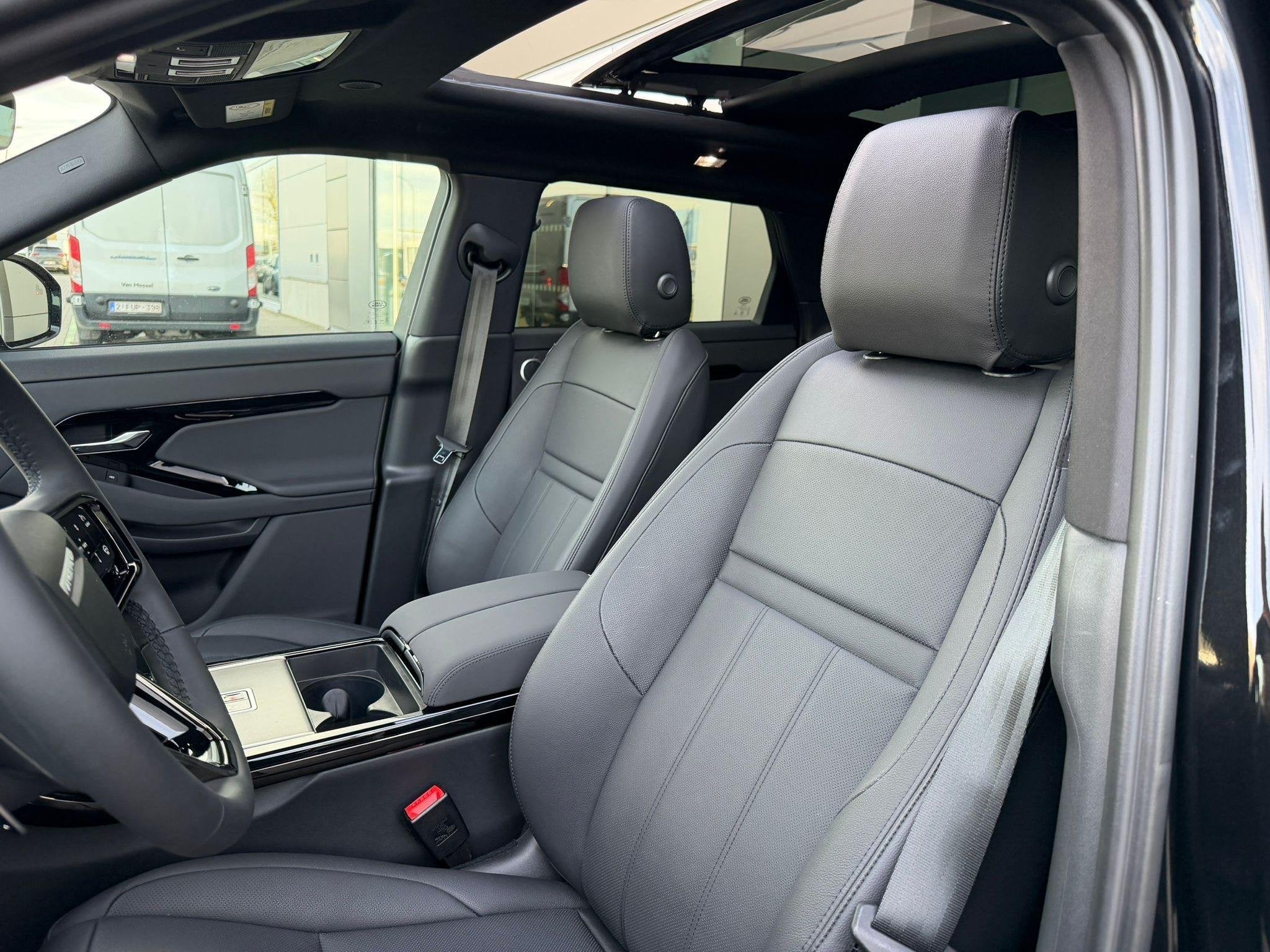 Land Rover Range Rover Evoque P270e Dynamic SE AWD Auto. 26M, Autos, Cuir, Achat, Entreprise, Hybride rechargeable
