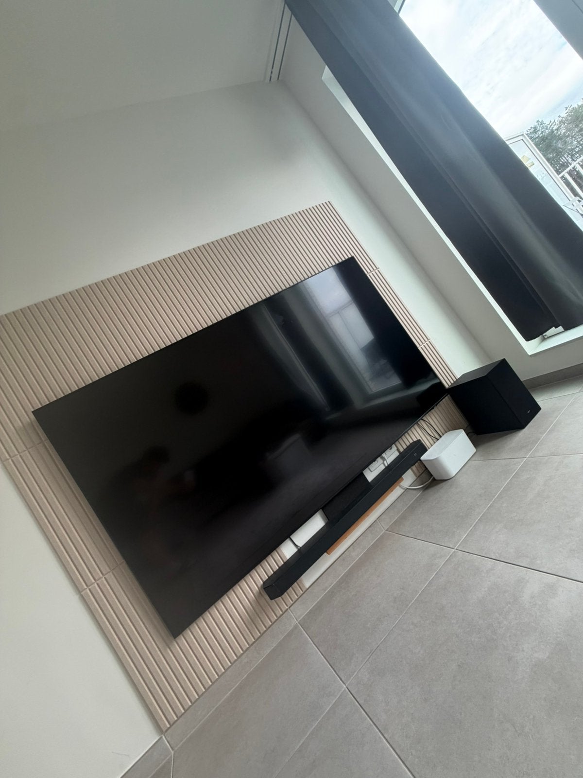 Tv 85 inch, Ophalen of Verzenden, Zo goed als nieuw, Samsung