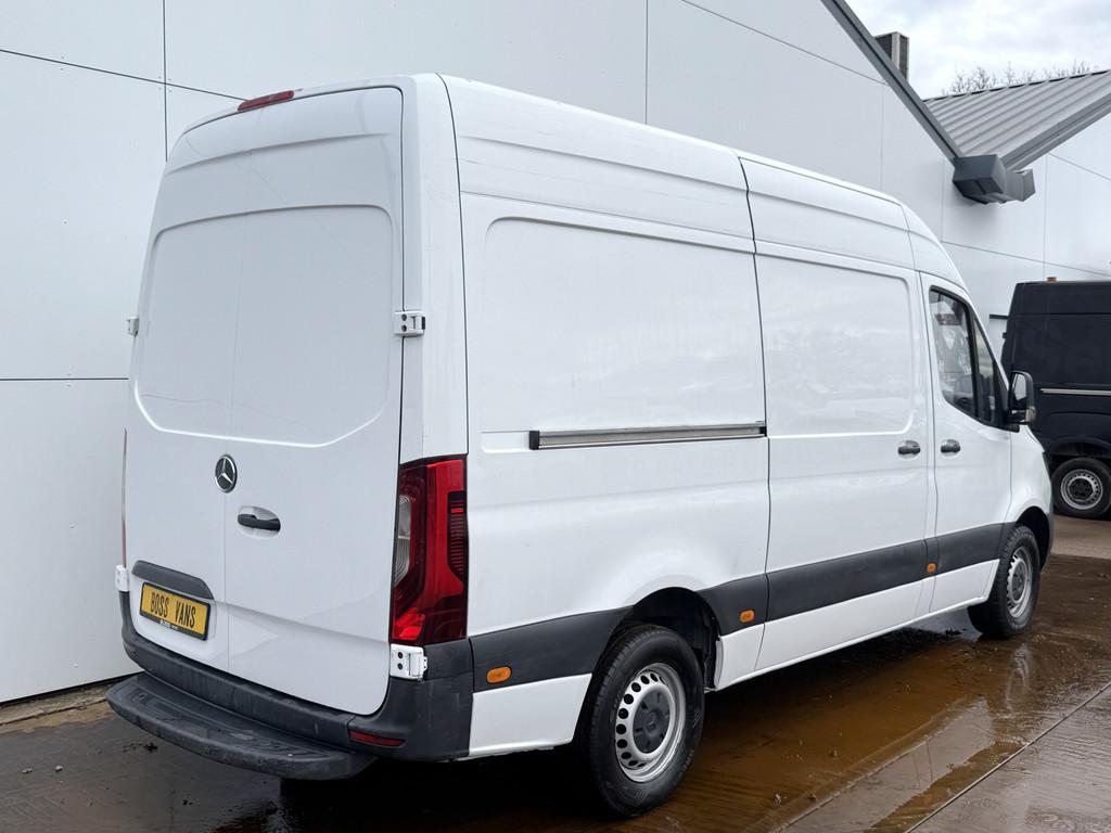 Mercedes-Benz Sprinter 314 2.2 CDI L2H2 LED Climate Control, Auto's, Voorwielaandrijving, Stof, Gebruikt, Zwart