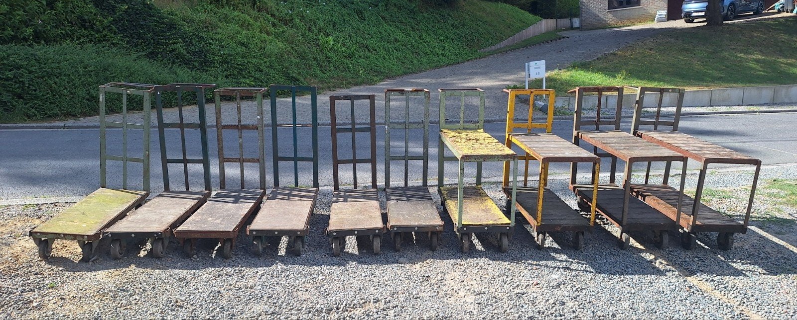 vintage industriële transportkarretjes, Ophalen