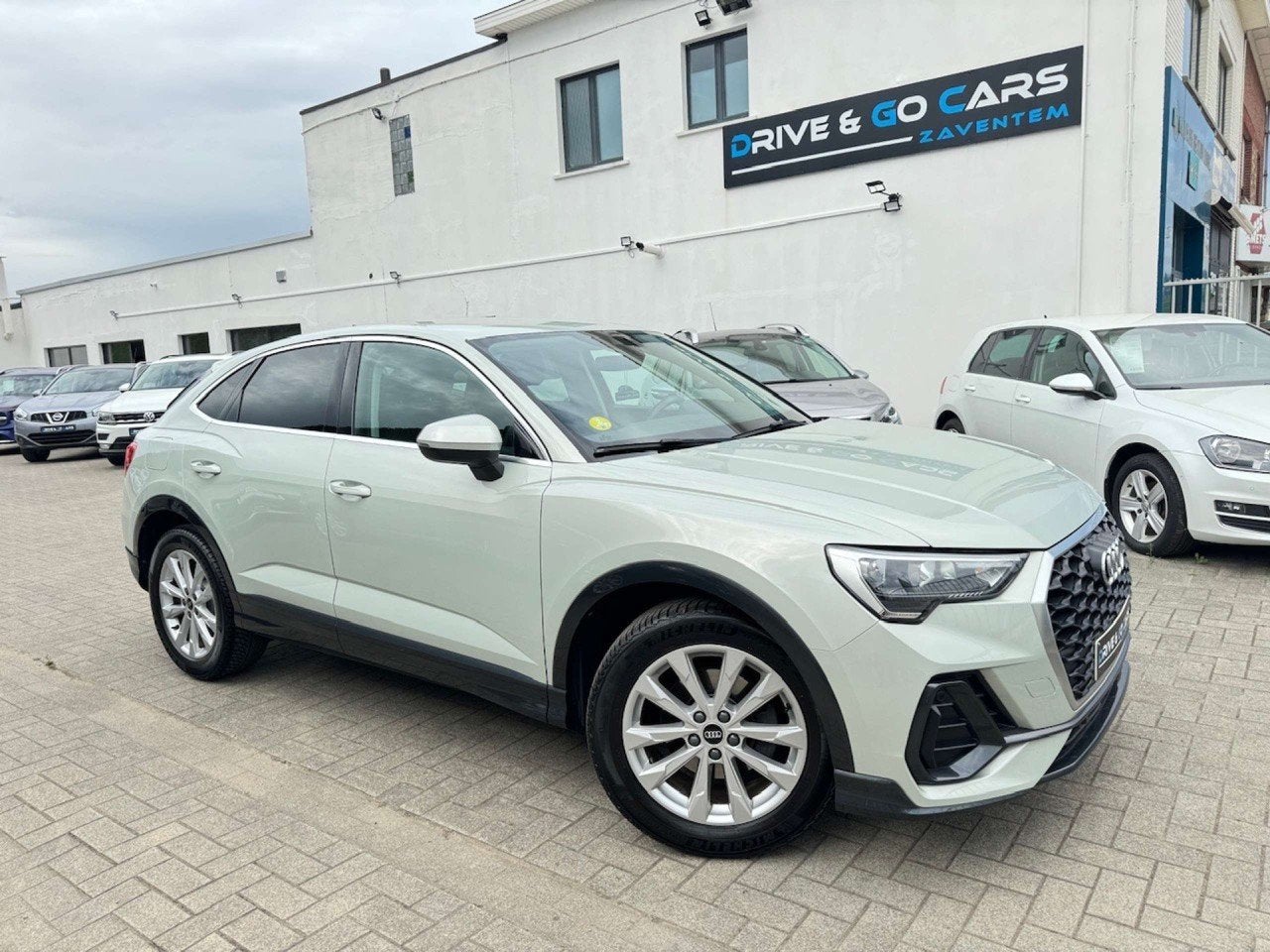 Audi Q3 Sportback 35 TDi S tronic * 1 JAAR GARANTIE * !, Auto's, Audi, 4 cilinders, Leder, Bedrijf, 5 deurs