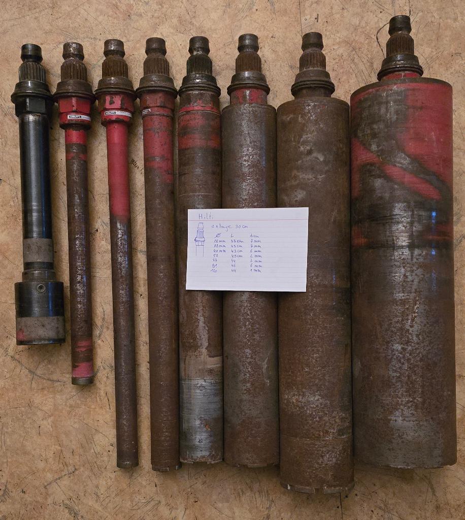 7 Couronnes et 1 alonge pour carotteuse Hilti, Bricolage & Construction, Enlèvement, Utilisé, Foreuse sur colonne
