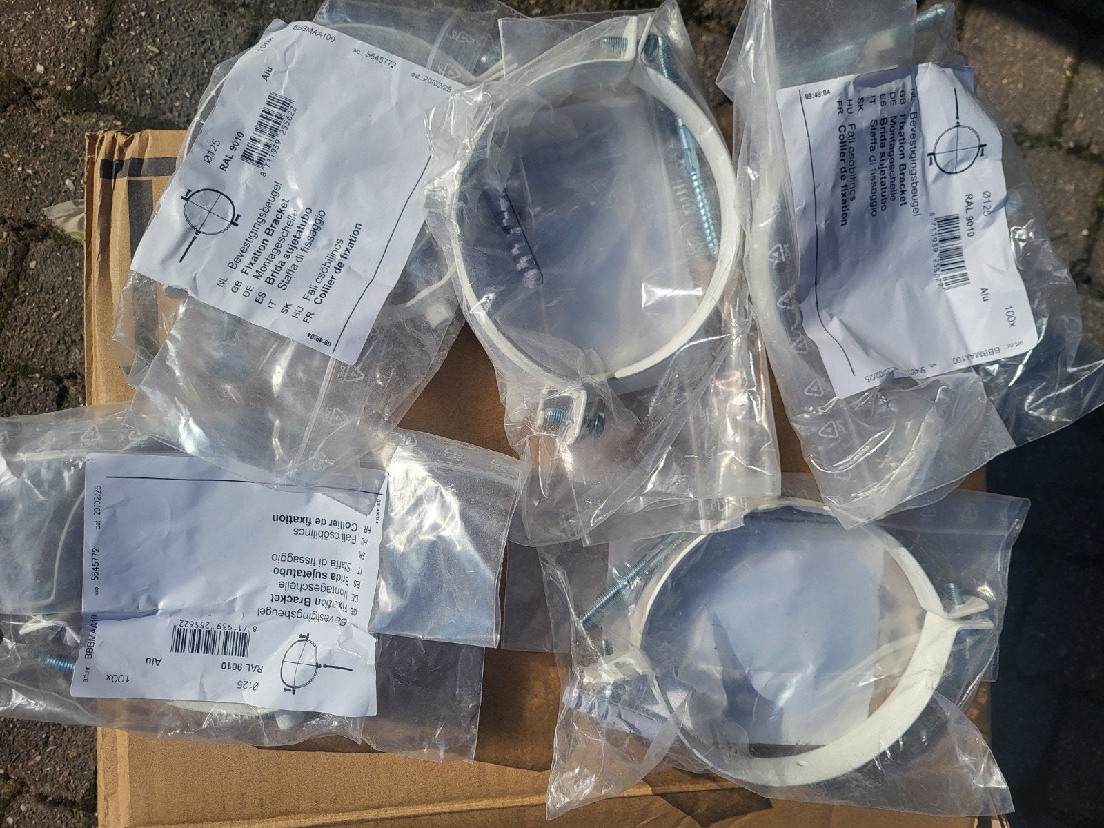 Supports de montage Valiant 125 mm, Bricolage & Construction, Chauffage & Radiateurs, Enlèvement ou Envoi, Neuf, Autres types