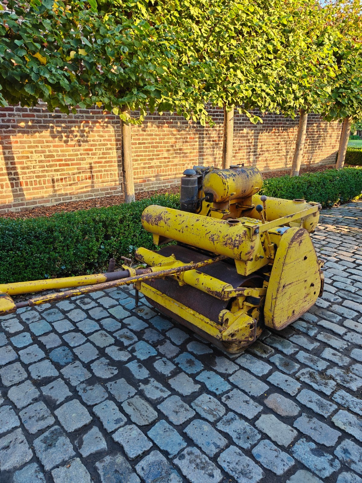Bomag, Ophalen