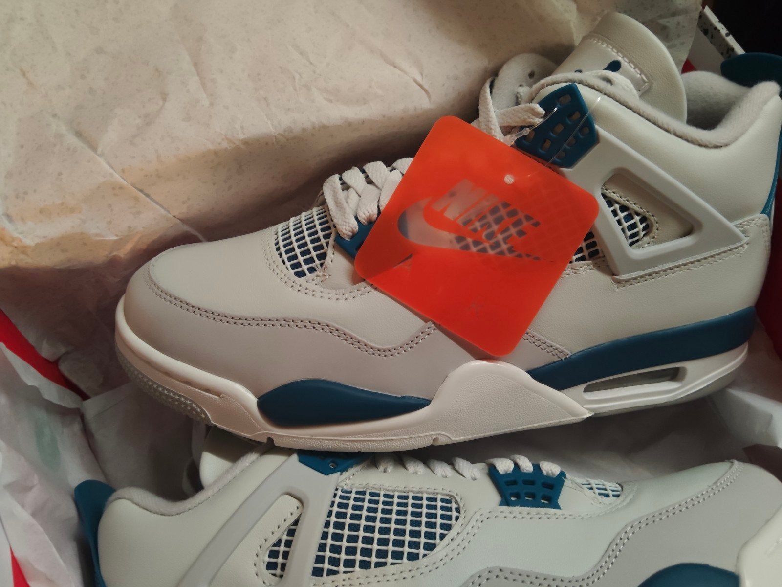 Nieuwe AIR JORDAN 4 RETRO, Kleding | Heren, Schoenen, Ophalen, Blauw