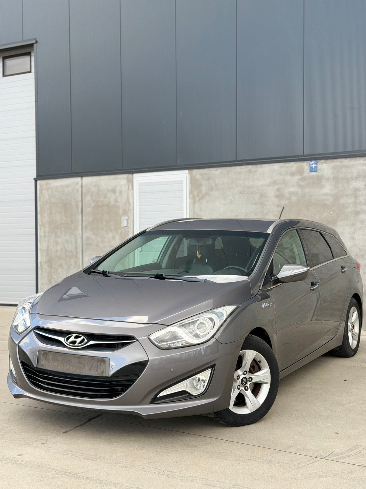 Hyundai i40 - 2013 - 136.000km - 1.7 CRDI, Autos, Hyundai, Achat, Boîte manuelle, Entretenue par le concessionnaire, Noir