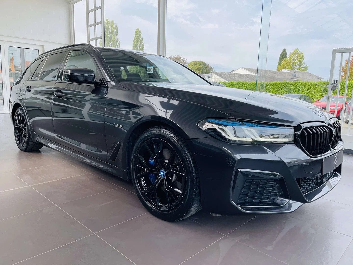 BMW 530e iA PHEV * GARANTIE + PACK M + LASER + GPS PRO *, Auto's, Automaat, 1998 cc, Gebruikt, 4 cilinders