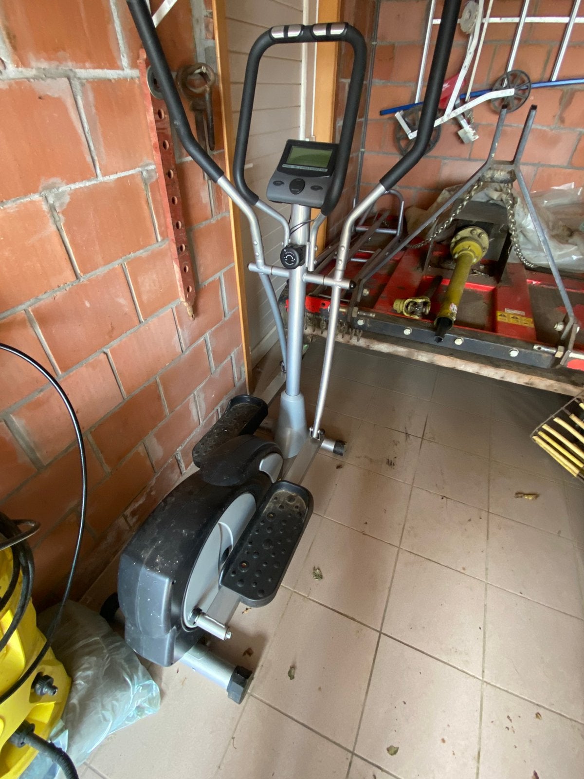 Hometrainer, Ophalen, Zo goed als nieuw, Hometrainer