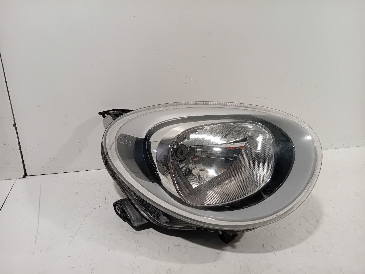 Koplamp rechts Fiat 500X, Onderdelen@venauto.nl, Van der Ven Autorecycling B.V., Ettenseweg 76, 4706 PB Roosendaal, The Netherlands