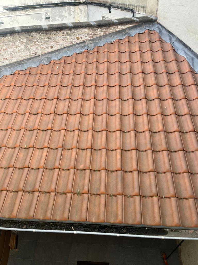 Dakpannen koramic 401, Doe-het-zelf en Bouw, Dakpannen en Dakbedekking, Ophalen, Zo goed als nieuw, Dakpannen
