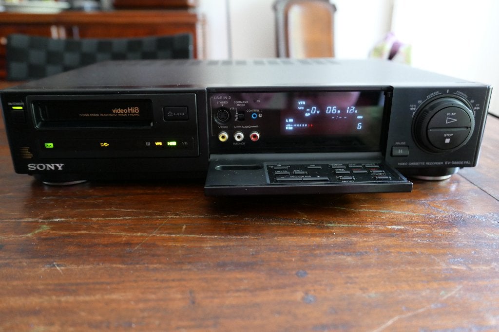 Enregistreur vidéo Sony EV-S880E Hi8 Video8, Enlèvement ou Envoi, Utilisé, Autres types