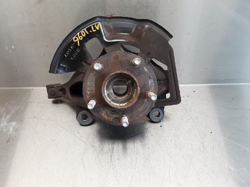 WIELNAAF VOOR Mazda 3 (BM / BN) (01-2013/05-2019), Gebruikt, Mazda