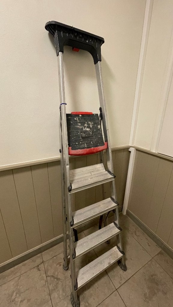 Altrex huishoudtrap 5 treden met werkplateau, Enlèvement, Utilisé, Escalier, Moins de 2 mètres