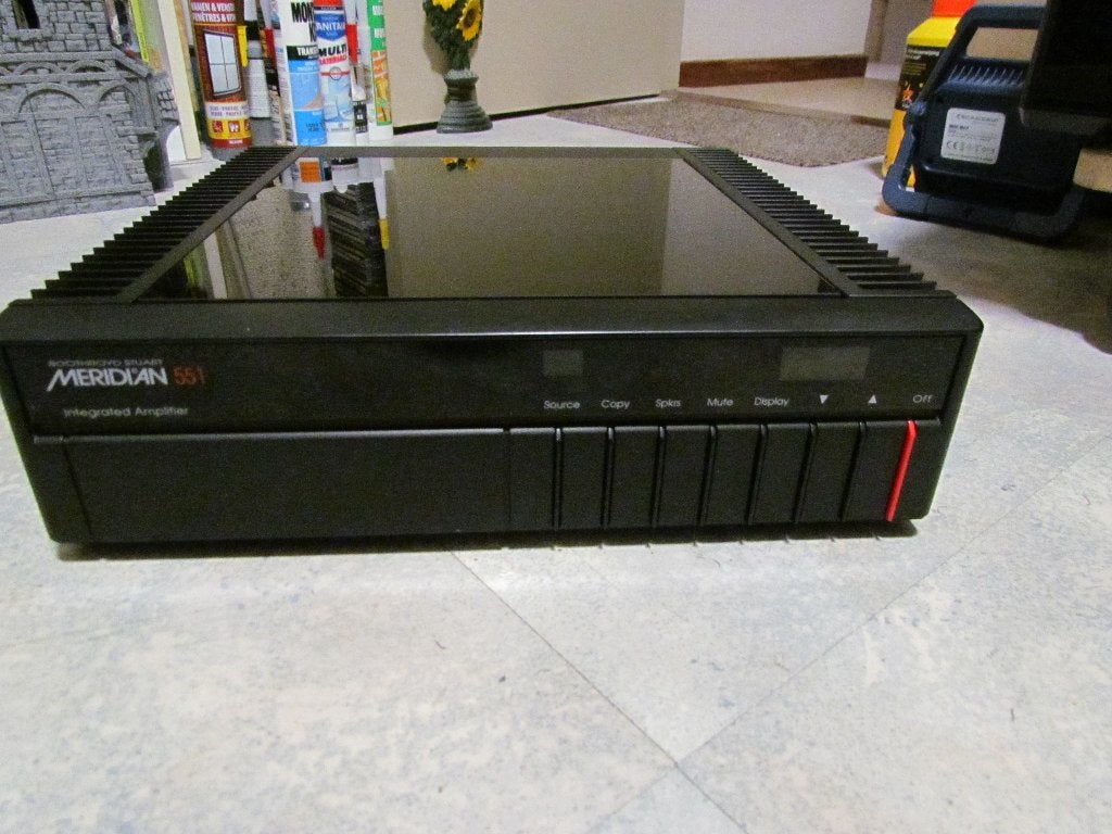 Meridian 551 intégrer, Enlèvement, Utilisé, Stéréo, 60 à 120 watts