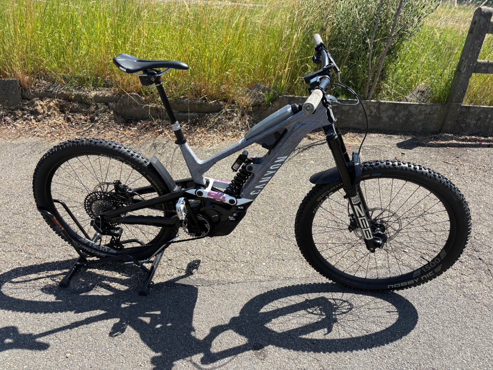Canyon E-mtb, Enlèvement, Comme neuf