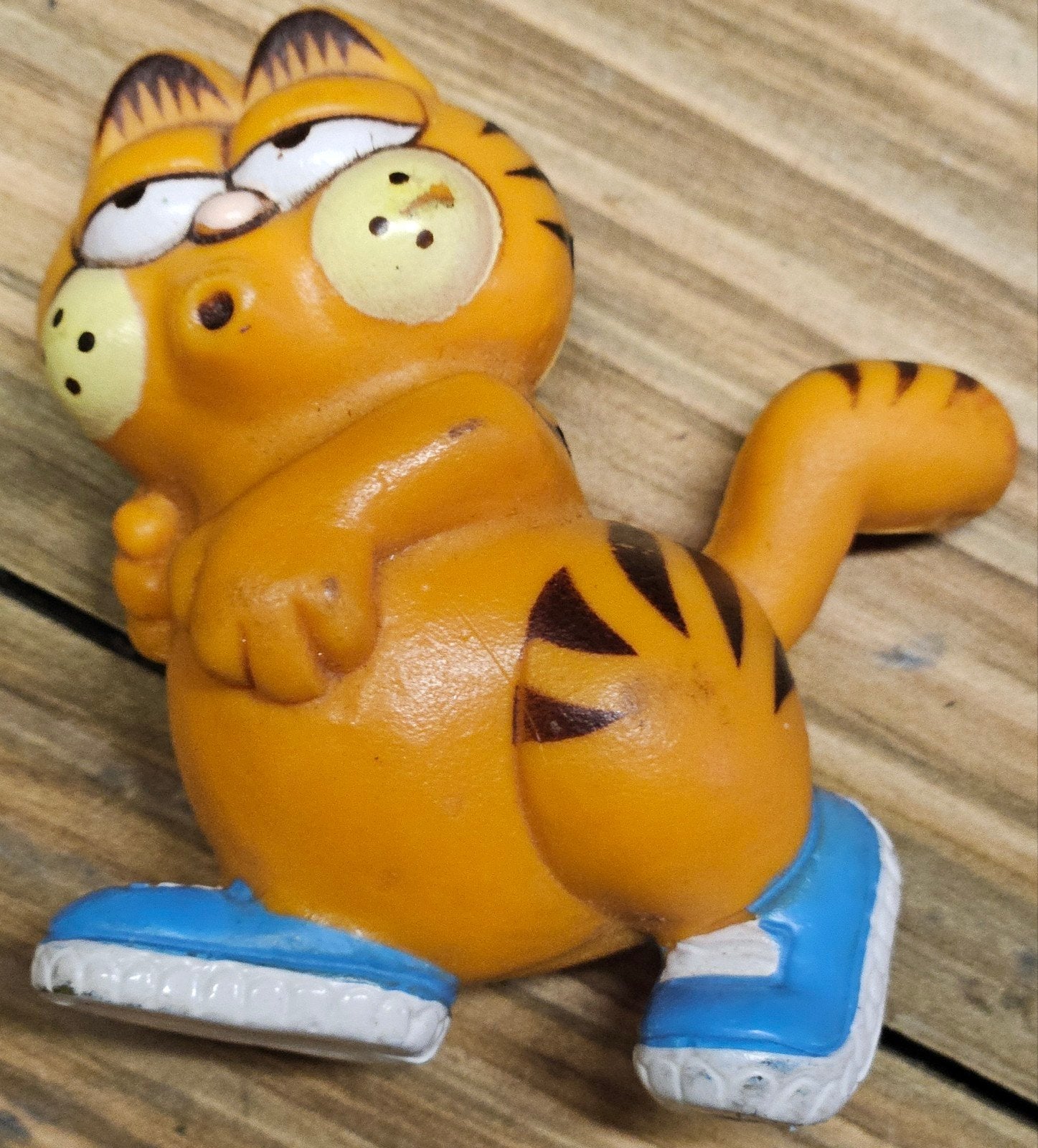 Garfield vintage figuur loopschoenen
Dit is een, Ophalen of Verzenden