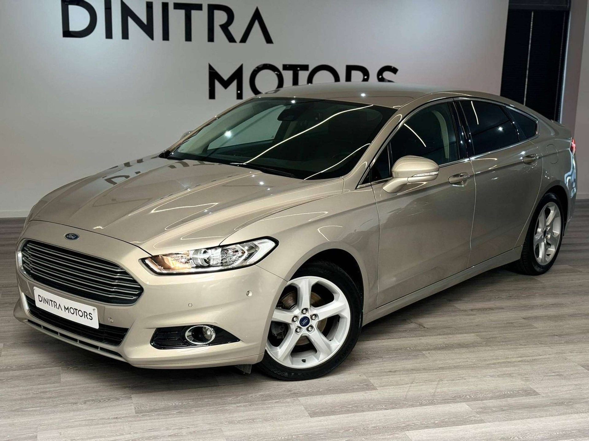 Ford Mondeo 1.5 EcoBoost Titanium -Camera/Memory/Cruise/Zete, Auto's, Lichtsensor, Mondeo, Bedrijf, 5 deurs