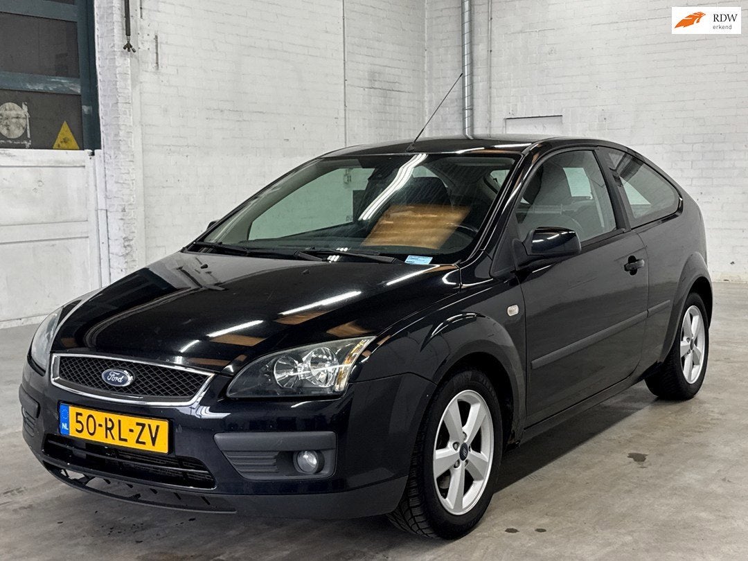 Ford Focus 1.6-16V First Edition | Airco | Cruise control, Auto's, 1596 cc, Gebruikt, 610 kg, Zwart