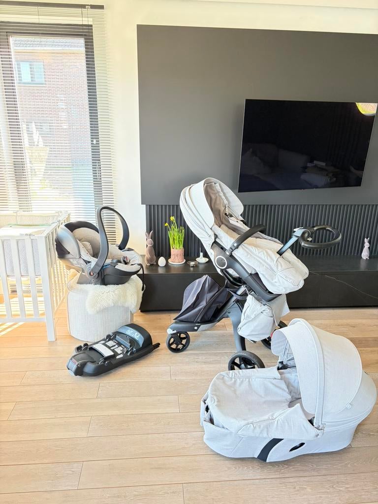 Volledige Stokke Xplory V8-set in Grey Melange, Kinderen en Baby's, Gebruikt, Verstelbare duwstang, Ophalen, Kinderwagen