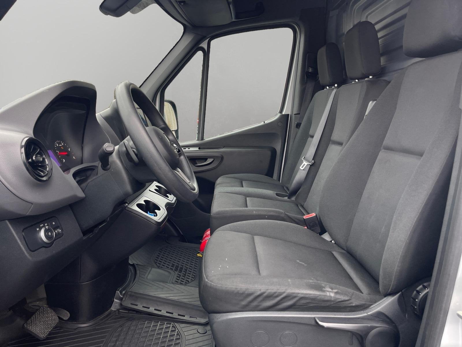 Mercedes-Benz Sprinter 315 CDI L2H2 RWD Aut., Argent ou Gris, Entreprise, Entretenue par le concessionnaire, Noir
