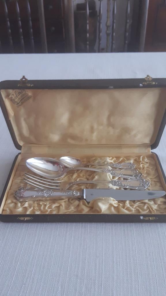 Set de couverts, Enlèvement ou Envoi