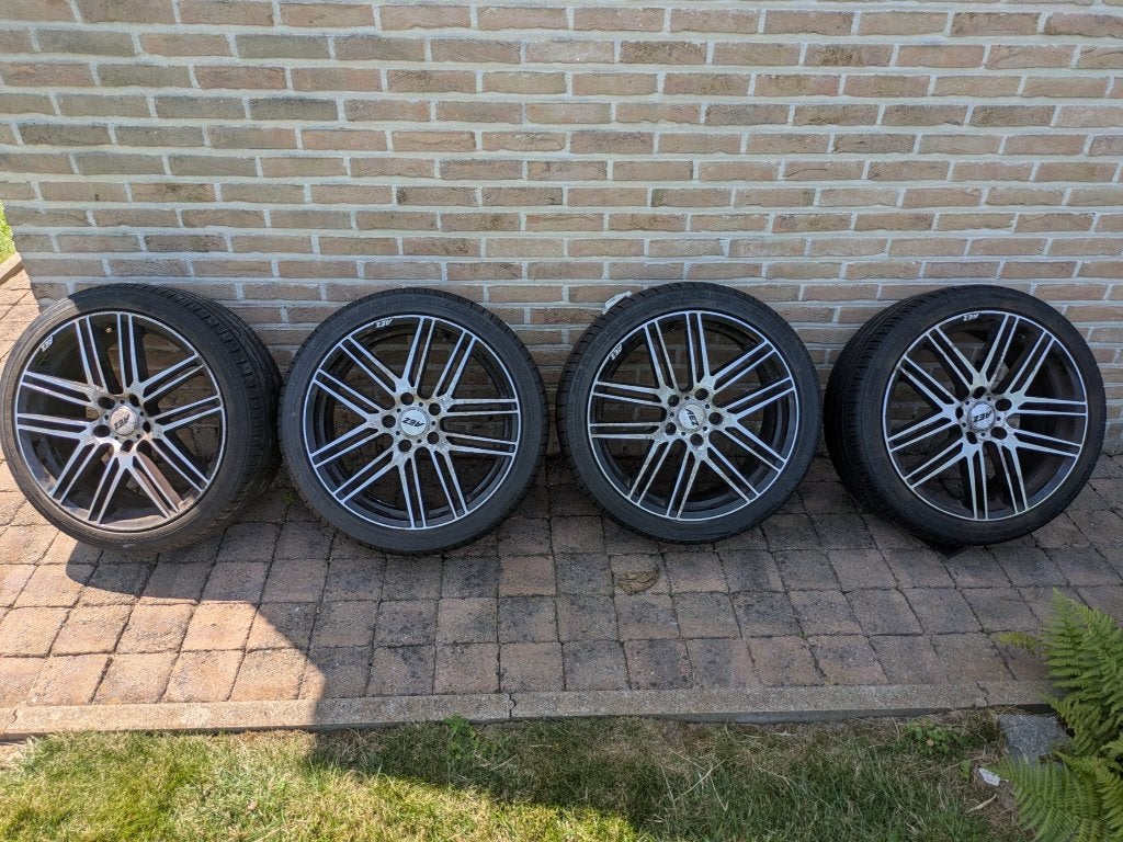 2 Pneus neuf 225/40-18 XL Vredestein Ultrac PRO TL 92Y, Pneus été, Enlèvement, 225 mm, Pneu(s)