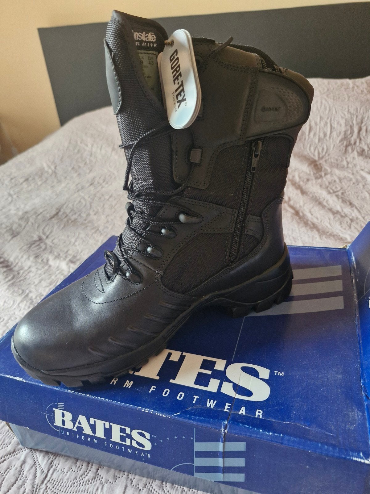 Combat shoes, Vêtements | Hommes, Chaussures, Enlèvement