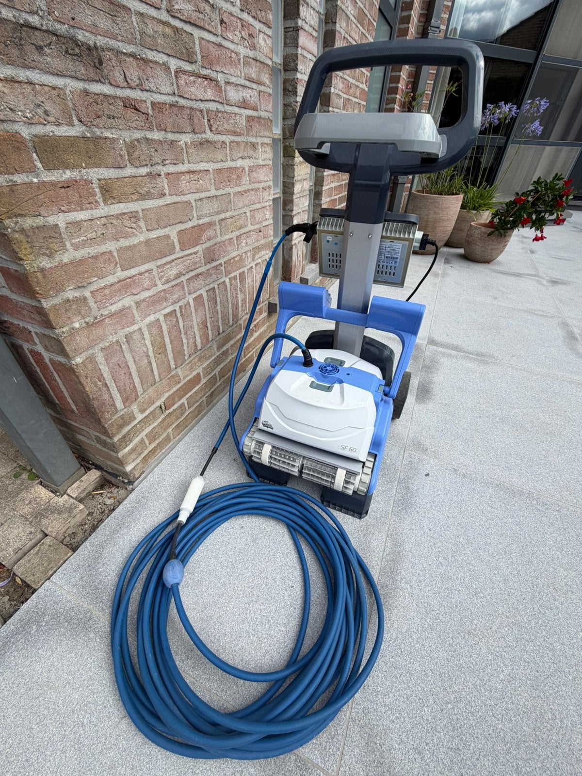 Zwembadrobot Dolphin SF60 op wagentje, Tuin en Terras, Ophalen, Zo goed als nieuw, Overige typen