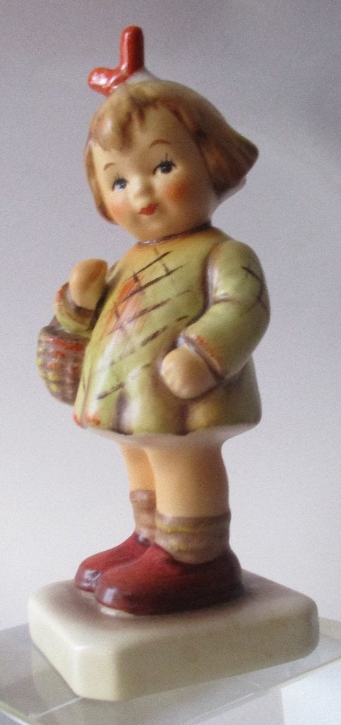 M I Humm:479-I Brought You a Gift-TMK-7-Black Bee1991.10cm., Collections, Envoi
