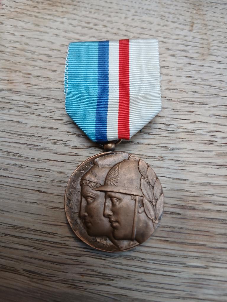Medaille sapeurs-pompiers français, Envoi, Autres, Ruban, Médaille ou Ailes