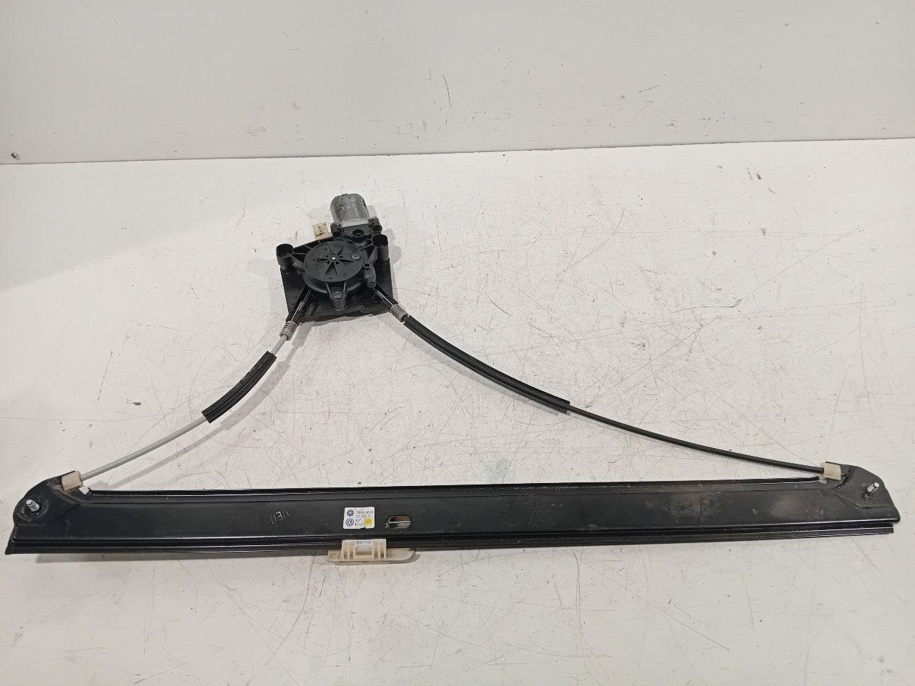 Raammechaniek elektrisch rechts voor Volkswagen Crafter, Onderdelen@venauto.nl, Van der Ven Autorecycling B.V., Gebruikt, Ettenseweg 76, 4706 PB Roosendaal, The Netherlands