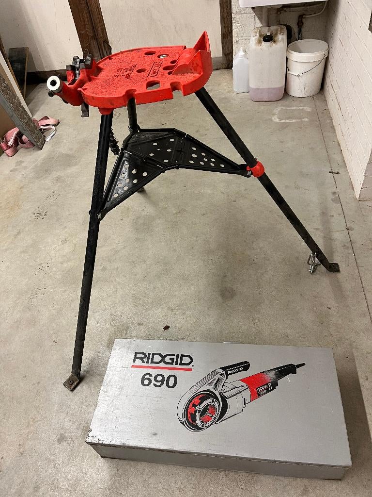 Draadsnijmachine Ridgid, Doe-het-zelf en Bouw, Sanitair, Ophalen, Zo goed als nieuw, Overige typen