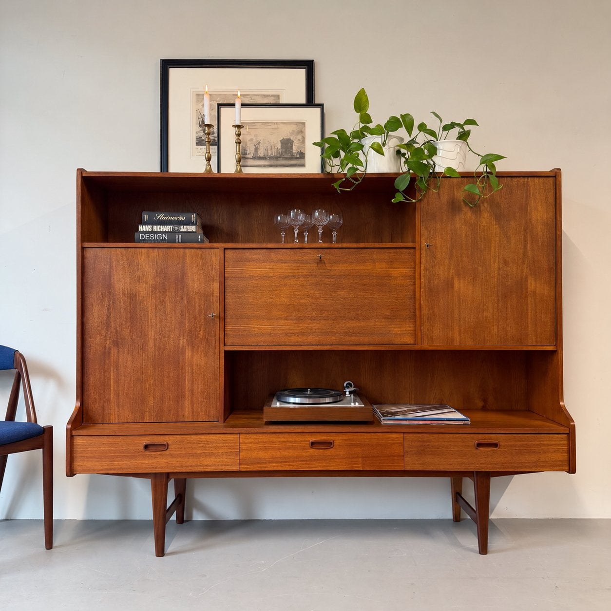 Buffet/vaisselier vintage •Omer Lefèvre•, Enlèvement ou Envoi, Utilisé