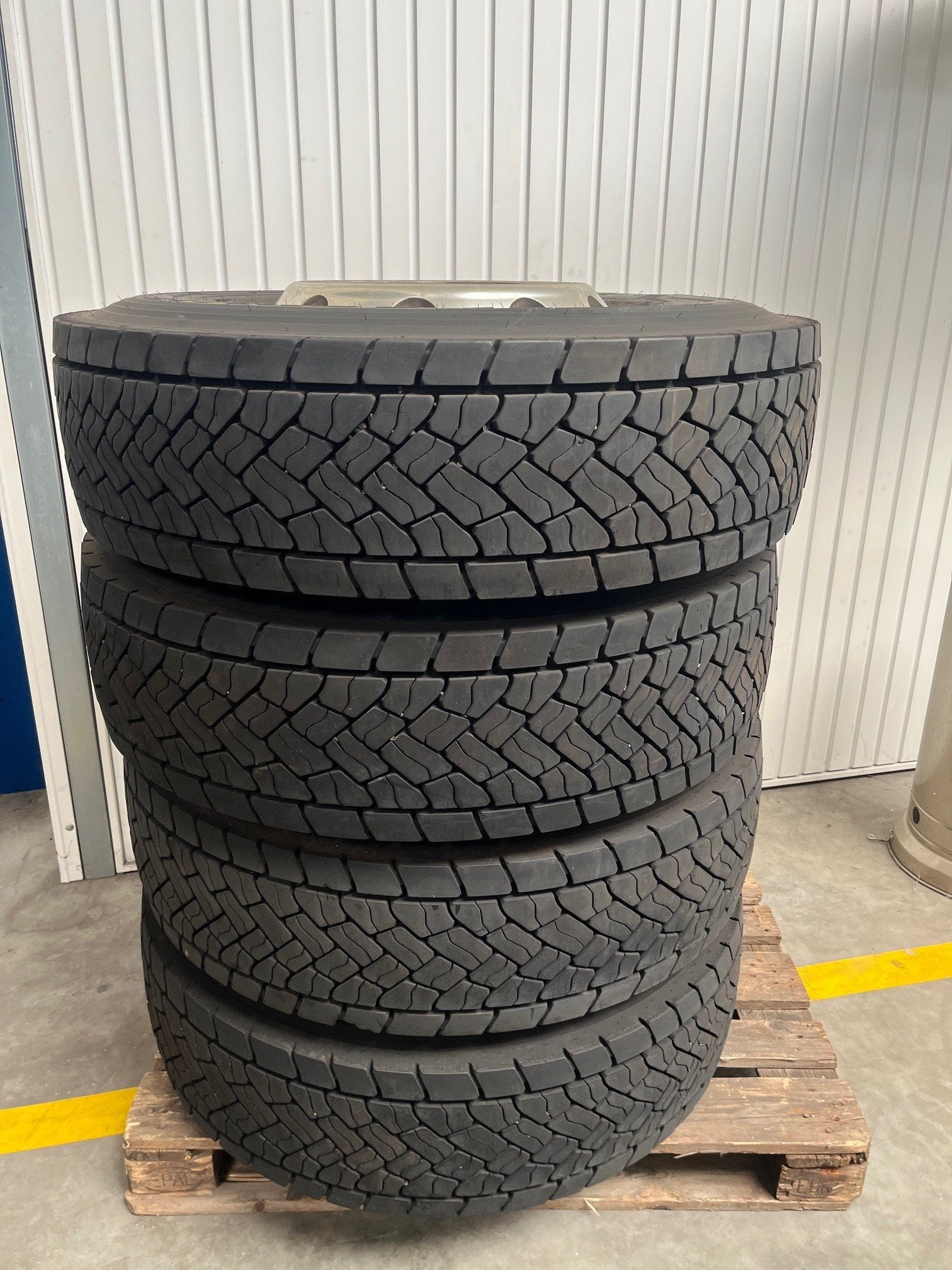 Diversen 4 x Dunlop SP446 315/80R22,5 17mm, Utilisé, Autres marques, Autres pièces automobiles