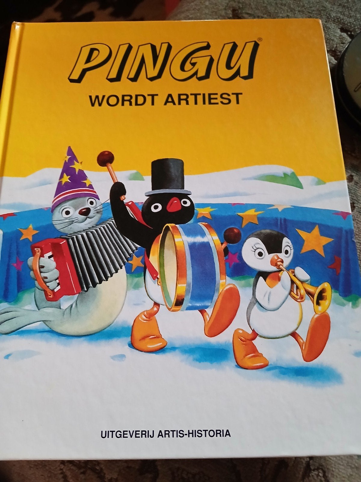 Kinderboek pingu word artiest, Enlèvement