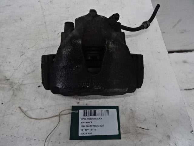 REMKLAUW LINKS VOOR Opel Meriva (01-2010/03-2017), Gebruikt, Opel