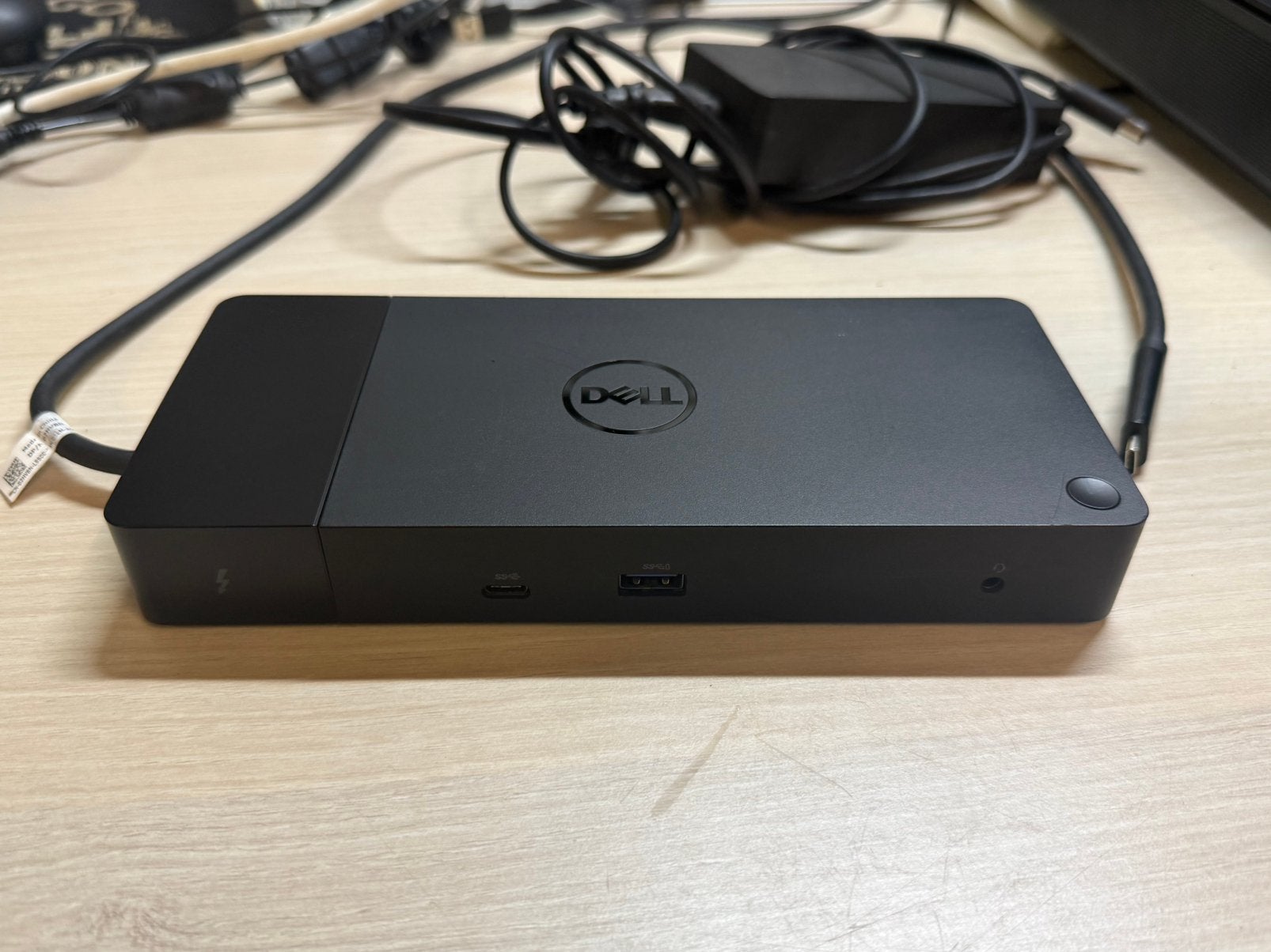 Dell WD19 Thunderbolt Docking Station, Enlèvement, Comme neuf, Station d'accueil, Portable