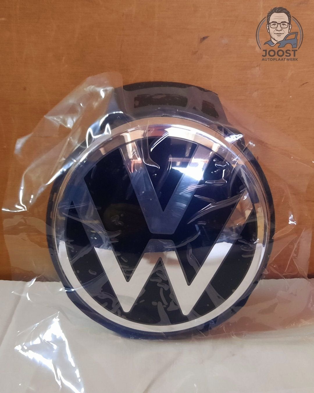 Embleem logo verlicht nieuw orgineel VW Golf 8 5H0941600 DPJ, Herkomst onderdeel bekend, Nieuw, Ophalen of Verzenden, -Volkswagen AG