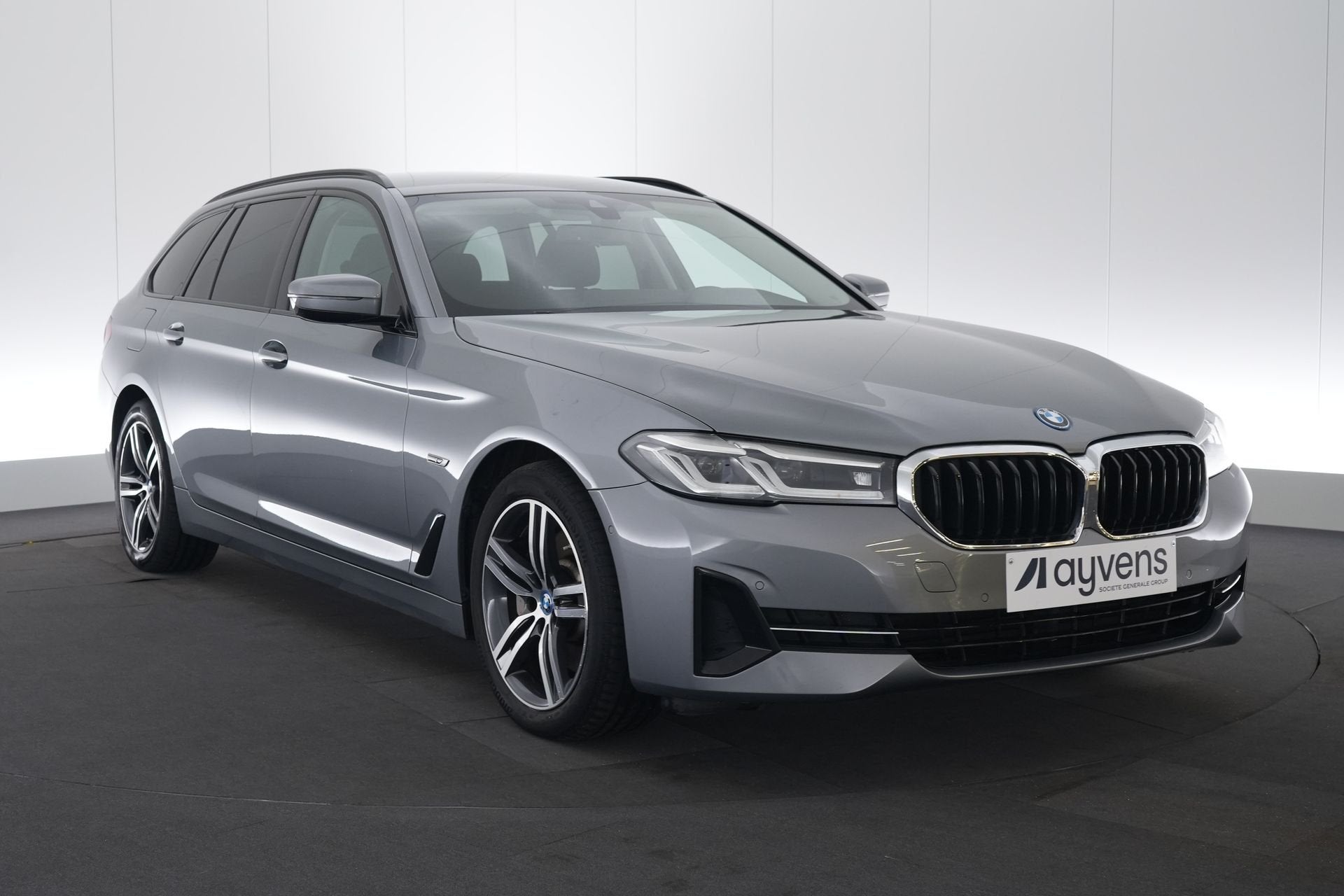 (2CMN283) BMW 5 SERIES TOURING, Auto's, Automaat, 1998 cc, Bedrijf, Hybride Elektrisch/Benzine