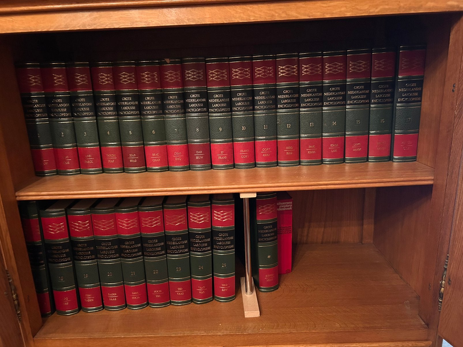 Grote Nederlandse Larousse Encyclopedie – 25 delen, Ophalen, Zo goed als nieuw