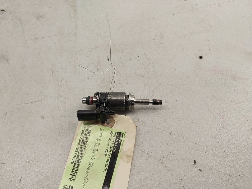 INJECTOR BRANDSTOF Audi A3 Sportback (8YA) (01-2019/-), Gebruikt, Audi, Lisa.Scalzo@aptiv.com, Aptiv PLC
