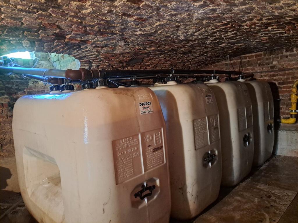 Réservoirs Masalt 4 fois 1000 l. Comme neufs, Divers, Enlèvement