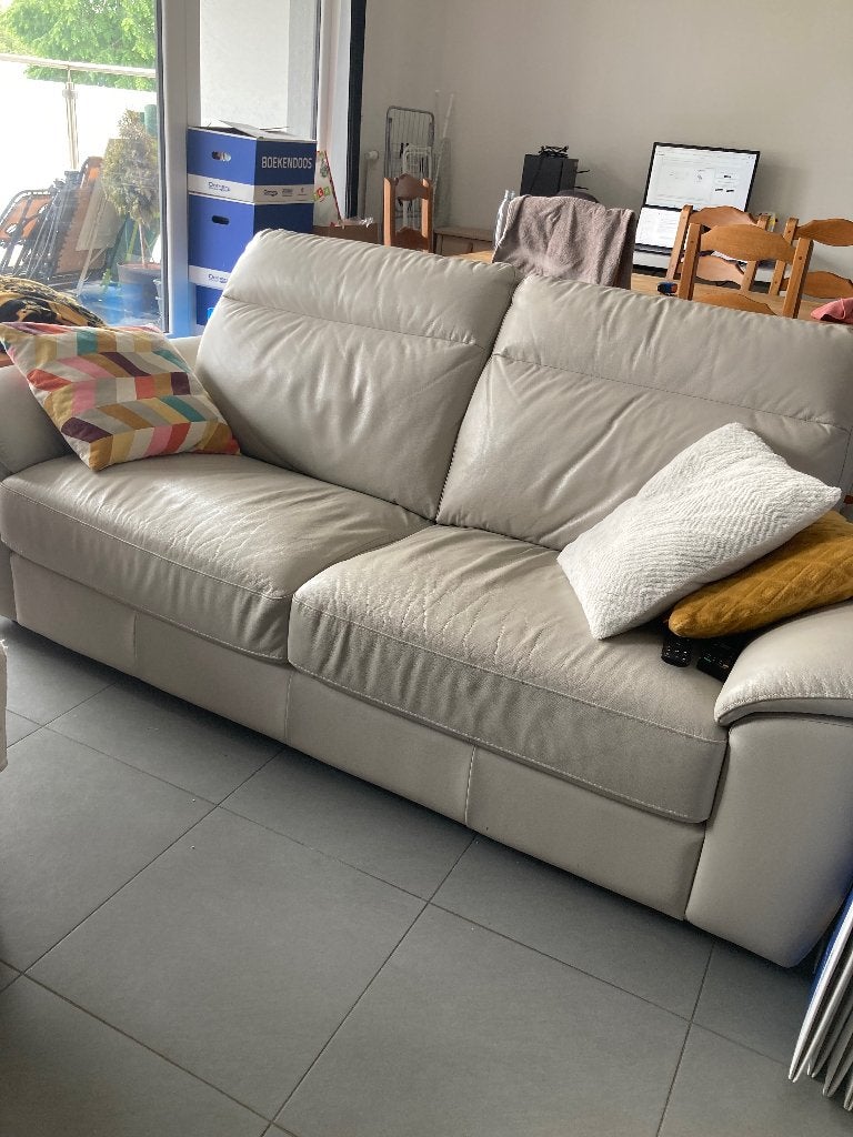 Canapé cuir italien, Trois personnes, 100 à 125 cm, 200 à 250 cm, Banc droit