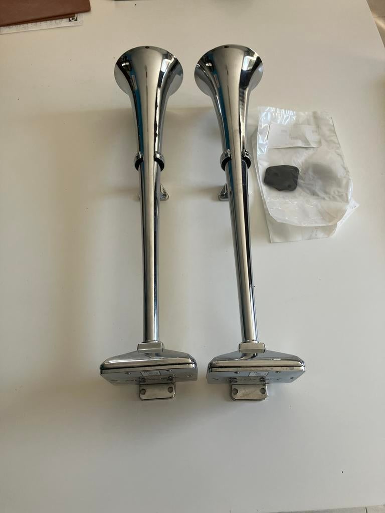 Hadley luchthoorn 2x, Auto-onderdelen, Ophalen, Nieuw