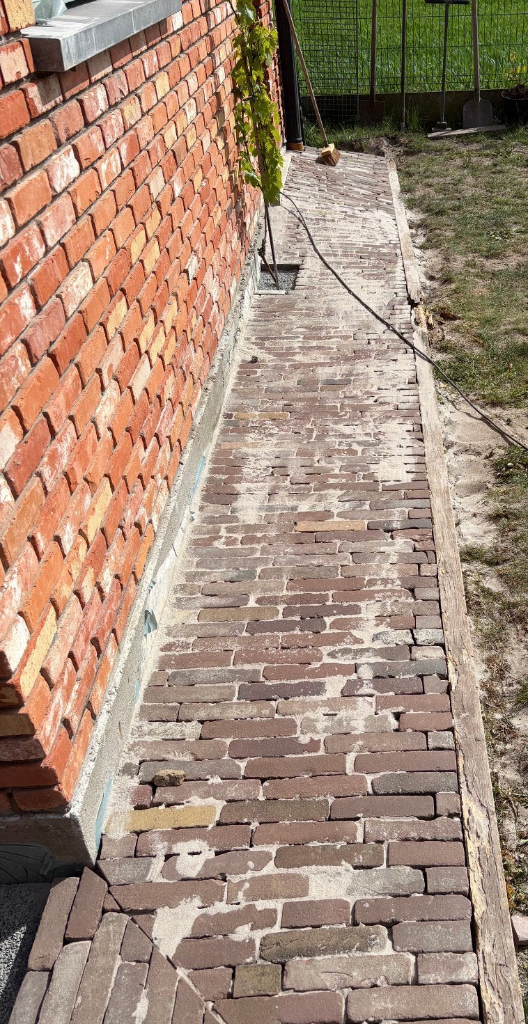 Zeer oude (echte) kleiklinkers, Tuin en Terras, Ophalen, Gebruikt, Overige materialen