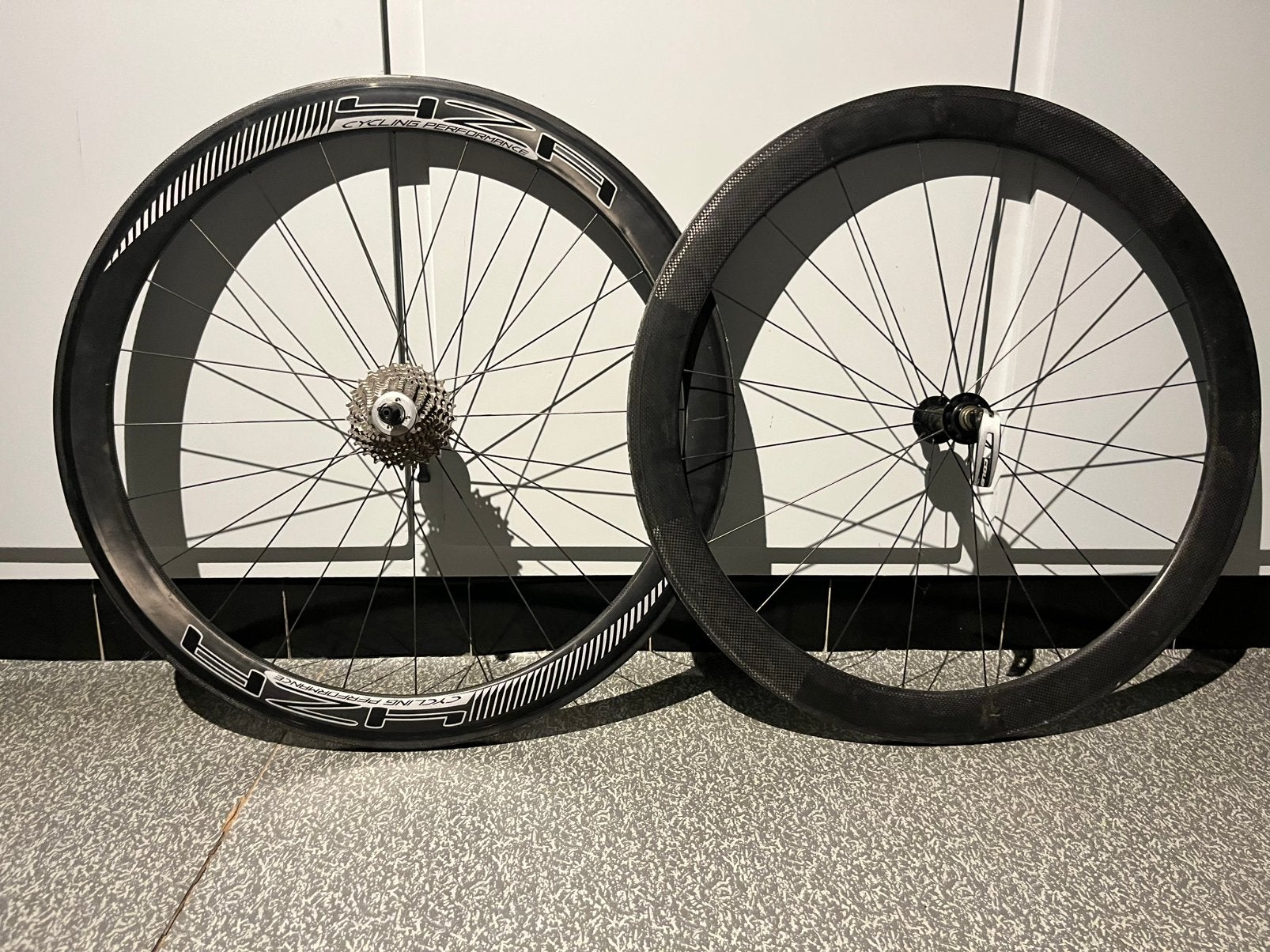 Carbon Forza tubeless/tubular wielset 50mm (zonder banden), Fietsen en Brommers, Wiel, Ophalen of Verzenden, Zo goed als nieuw