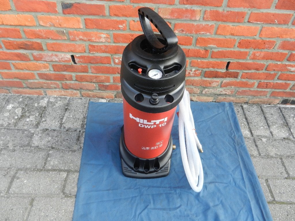 Hilti DWP 10 01 Waterpomp Voor Kernboormachine, Doe-het-zelf en Bouw, Gereedschap | Handgereedschap, Ophalen, Zo goed als nieuw
