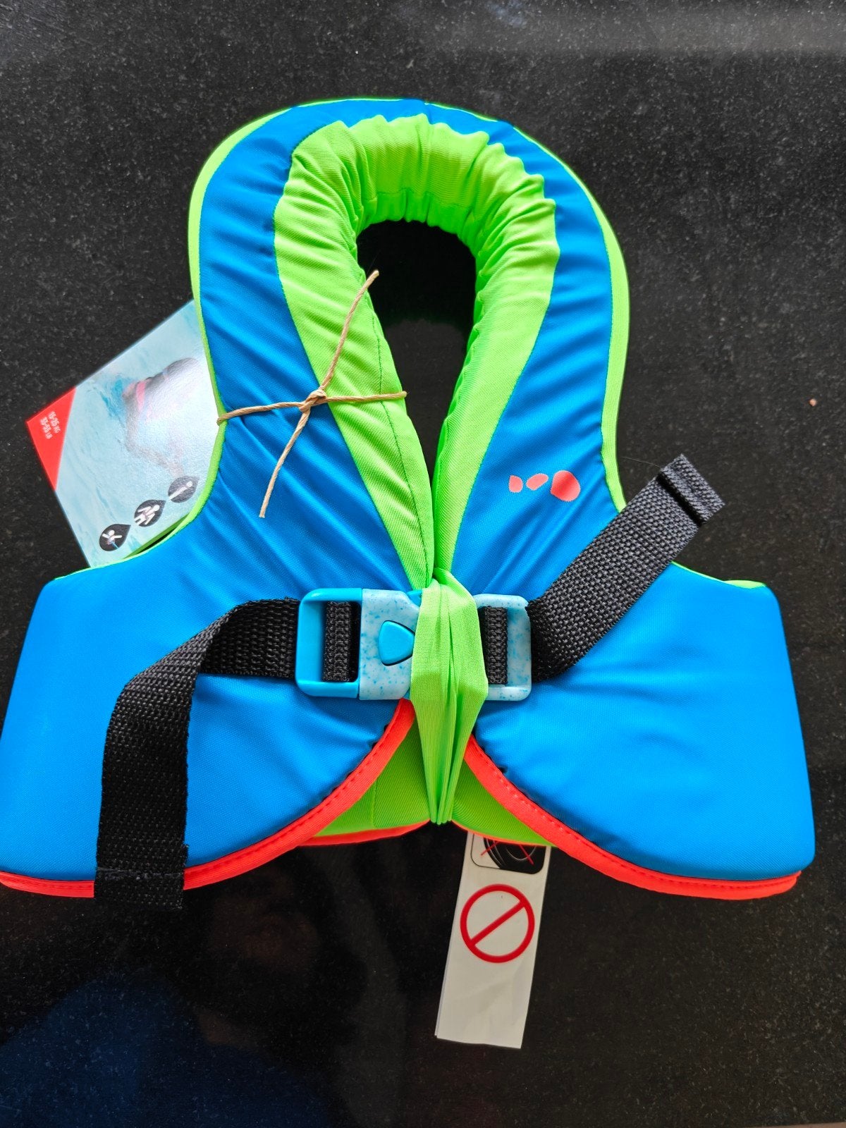 Zwemvest decathlon, Ophalen